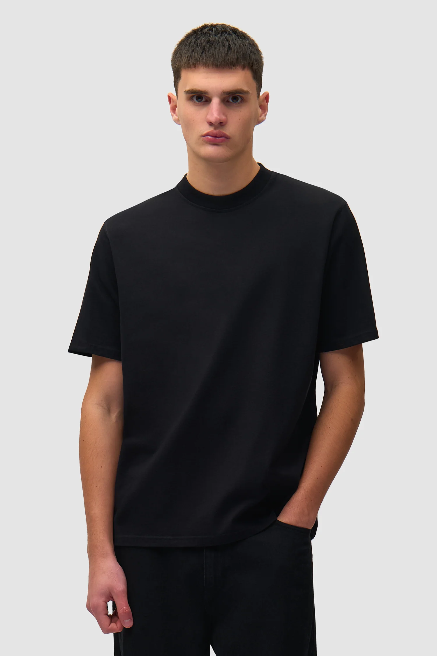 Big Logo Back T-shirt - Black - Image 3