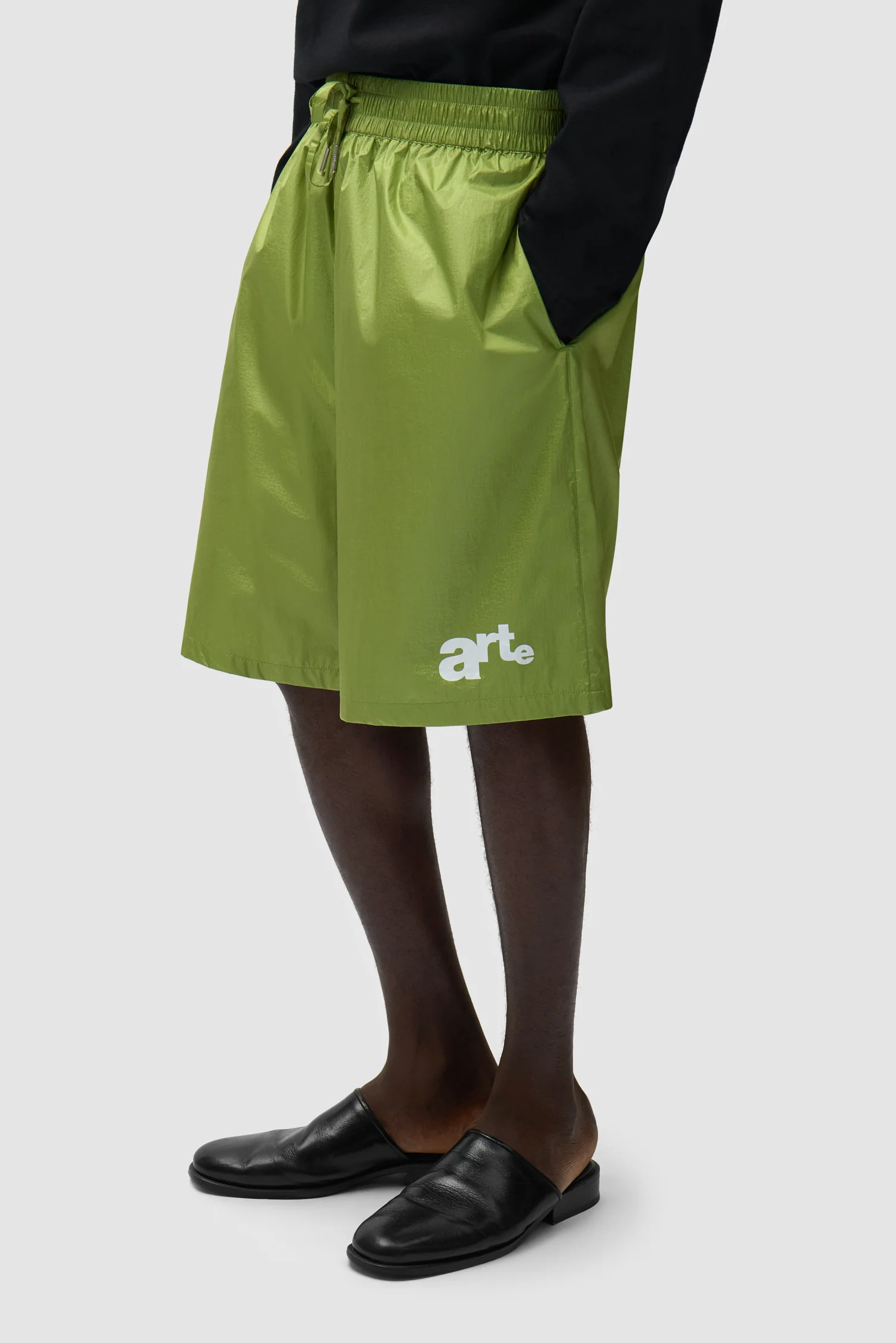 Big Logo Shorts - Green - Image 3