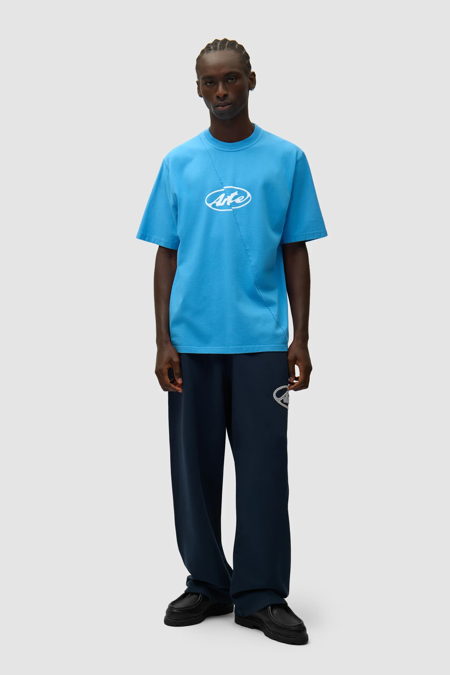 Circle Logo T-shirt - Blue - Image 4