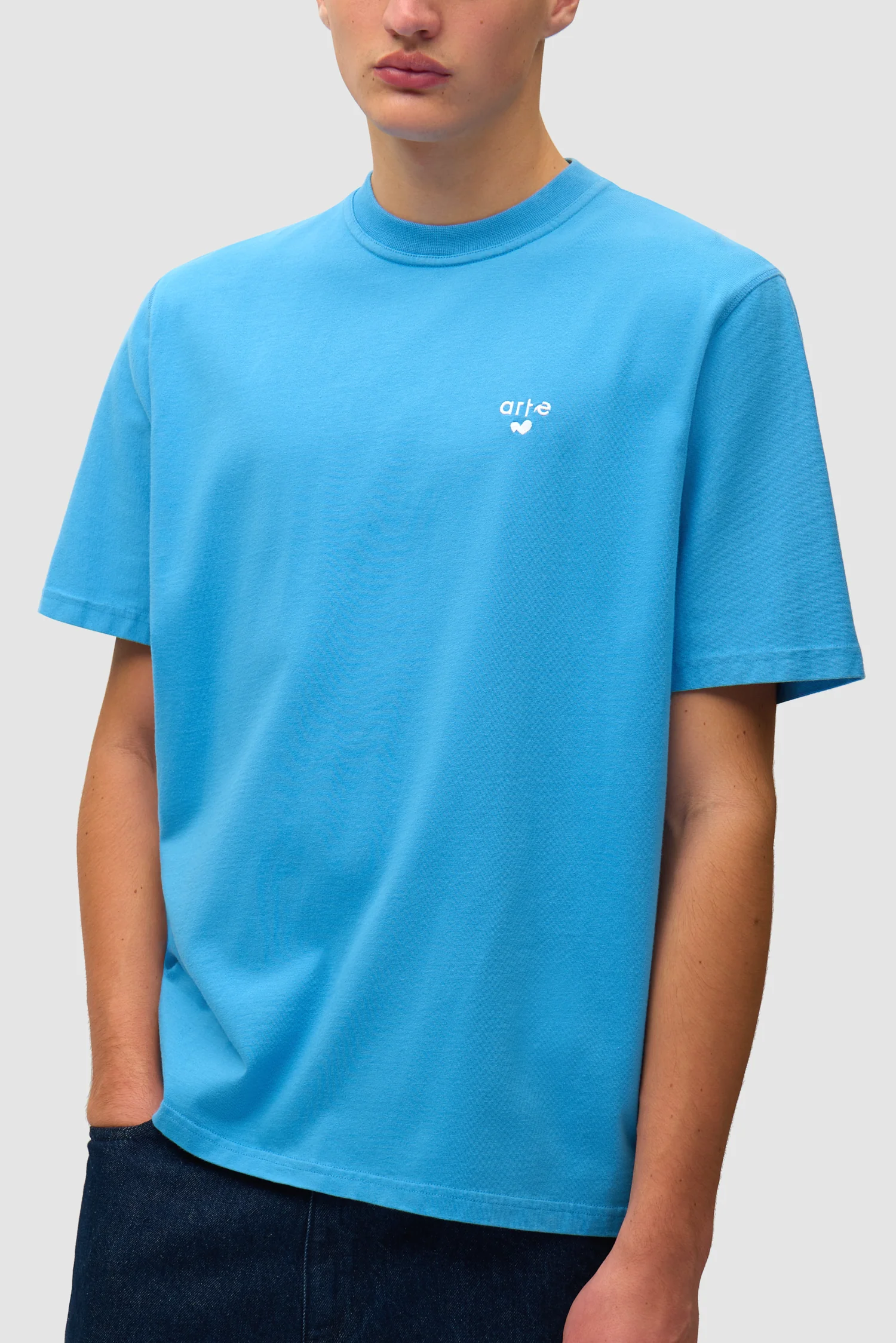 Heart Logo T-shirt - Blue - Image 7